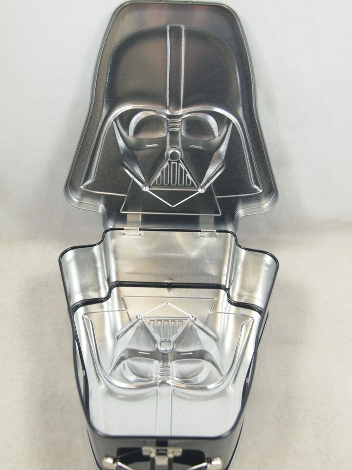 Bioworld Star Wars Darth Vader Head Shaped Embossed Metal Tin Tote